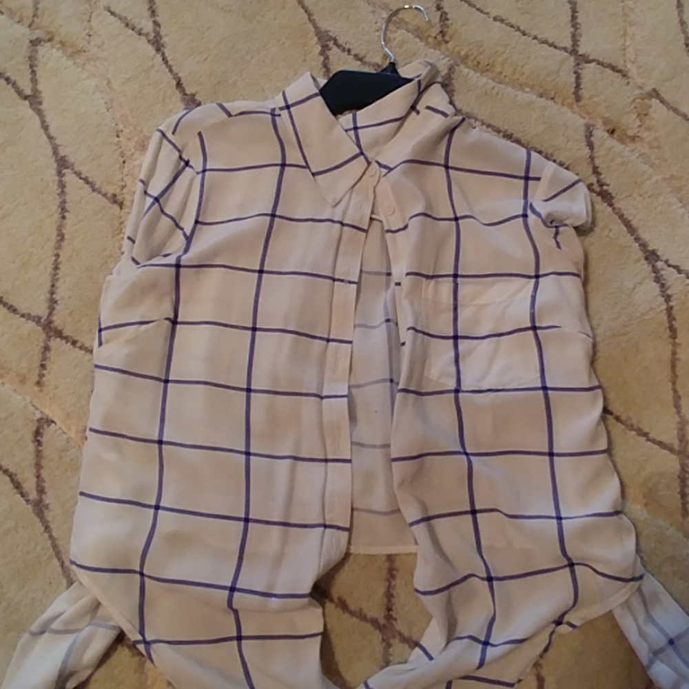 Long sleeve button down crop